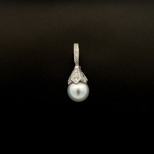 Closeup photo of 14K WG 10.5mm White Pearl & .50tcw RBC Diamond Drop Pendant 4.0g