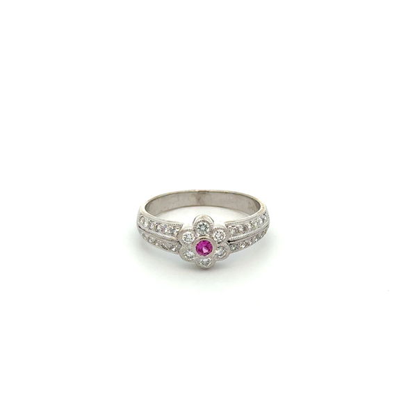 Closeup photo of 18K WG .08ct Hot Pink Sapphire & .30tcw RBC Diamond Flower Design Ring 3.7g, s6.75