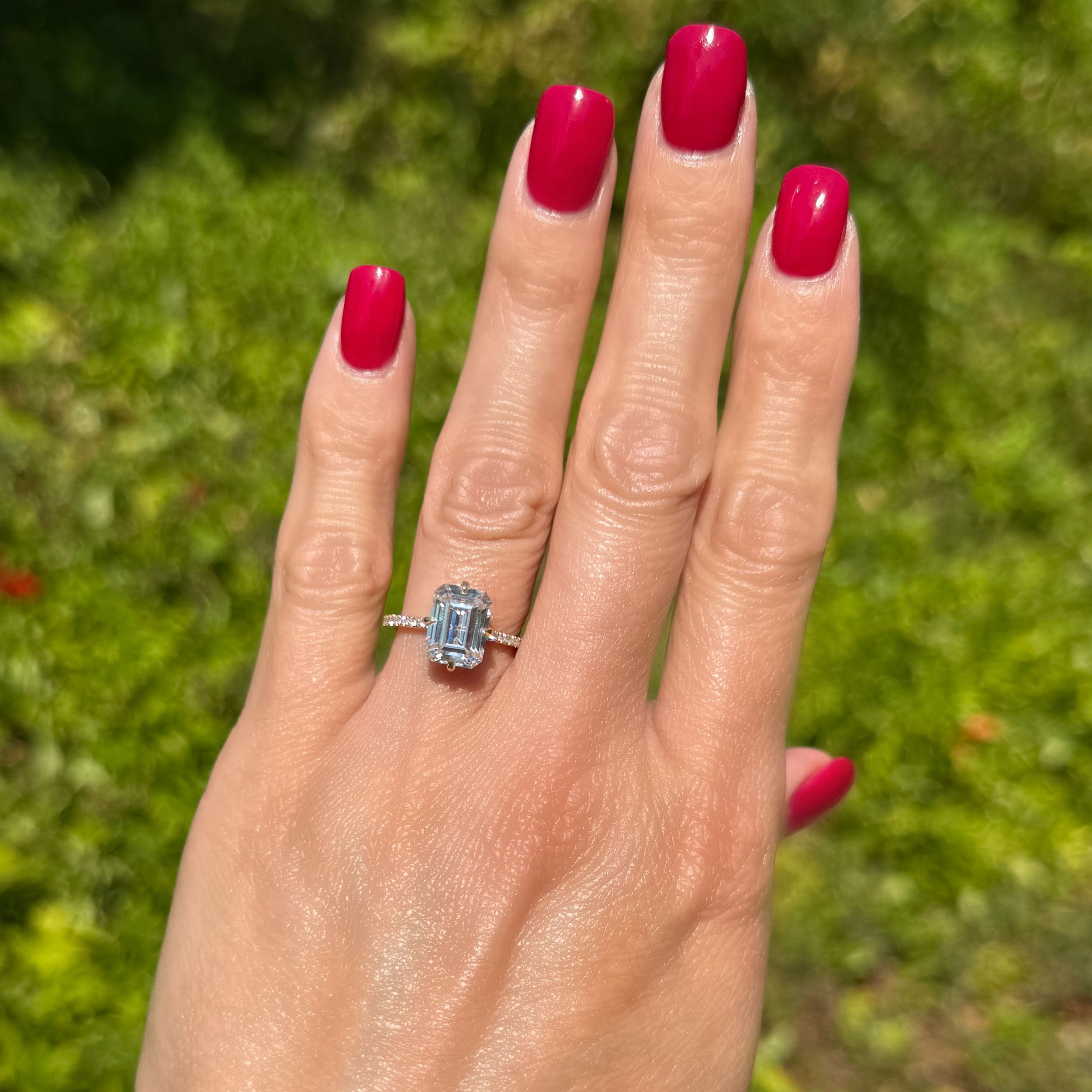 18K YG 2.5ct Emerald Cut Moissanite & .26tcw Lab Diamond Ring 3.3g, s6 18K YG 2.5ct Emerald Cut Moissanite & .26tcw Lab Diamond Ring 3.3g, s6