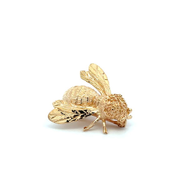 Closeup photo of 14K YG Engraved Bumblebee Brooch 7.2g, 1"