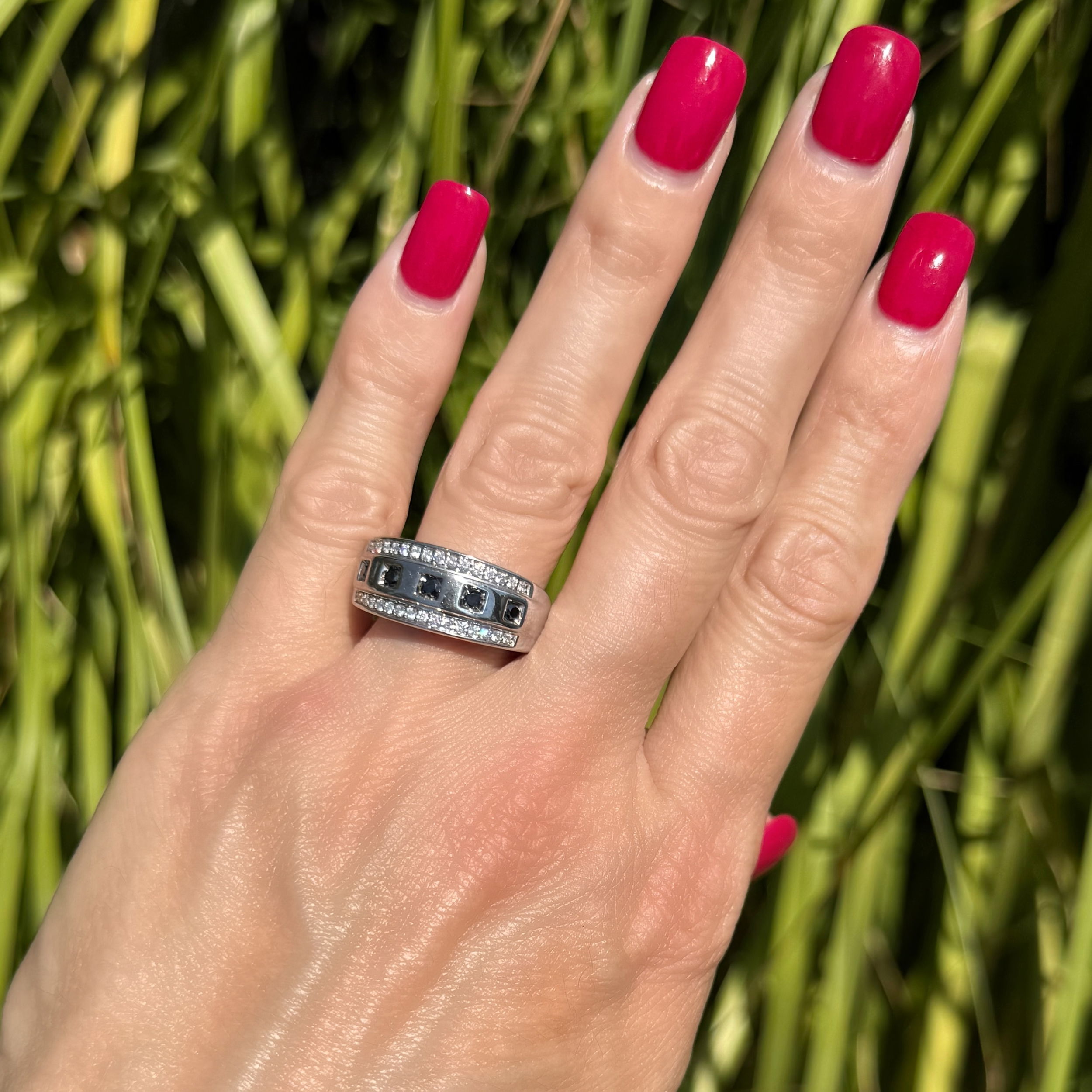 10K WG .50tcw Black Diamond & .30tcw RBC Diamond 10mm Band Ring 7.1g, s8.75 10K WG .50tcw Black Diamond & .30tcw RBC Diamond 10mm Band Ring 7.1g, s8.75