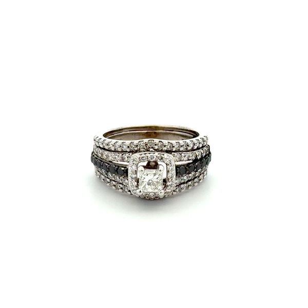Closeup photo of 14K WG .50ct Princess Diamond, .30tcw Black Diamond & .42tcw RBC Diamond Wedding Ring 6.1g, s5