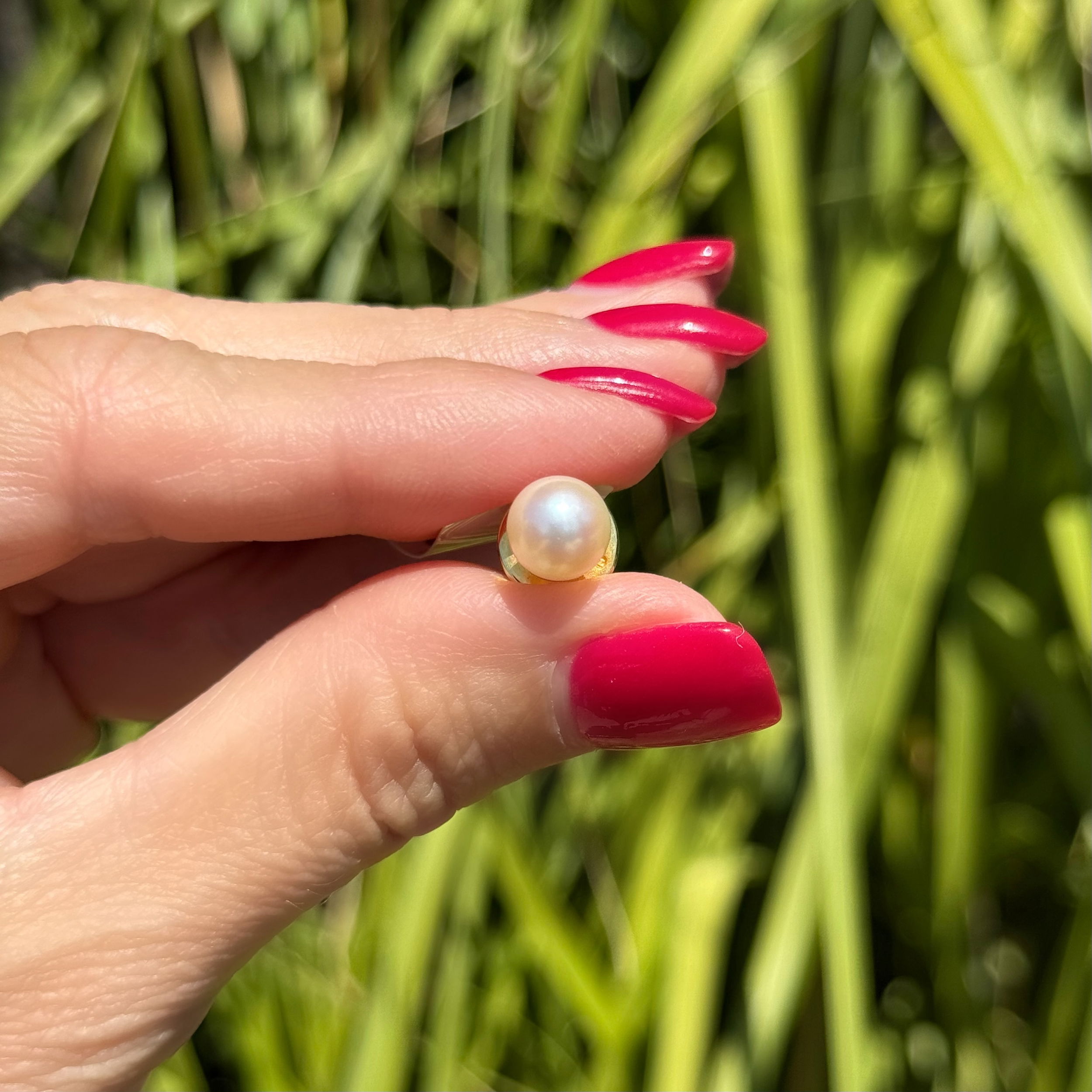 14K YG MIkimoto 7.9mm Akoya Pearl Brooch Pin w/Box 14K YG MIkimoto 7.9mm Akoya Pearl Brooch Pin w/Box