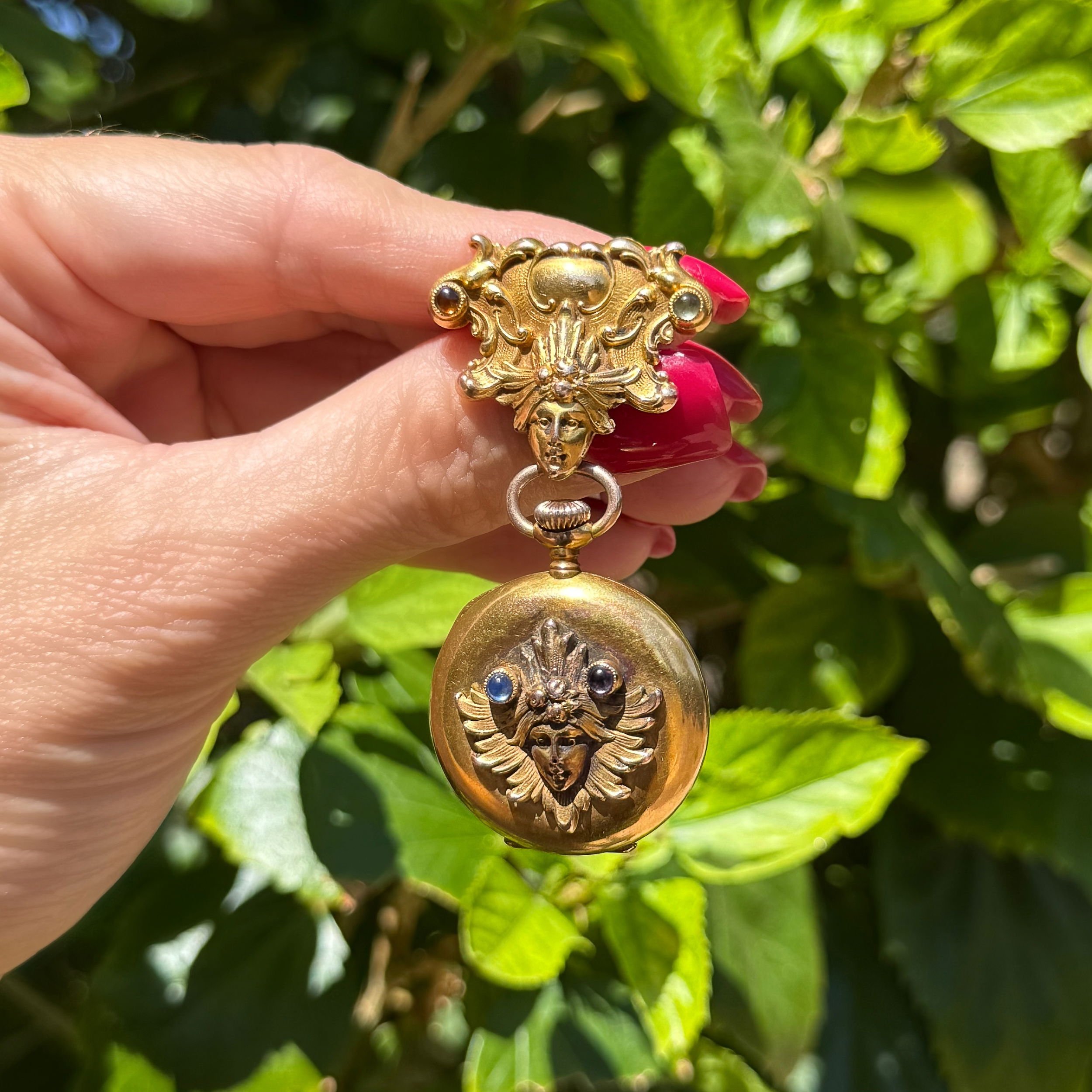 14K YG Art Nouveau Medusa Face Pocket & Top Gemstones 27.6g, c1900 14K YG Art Nouveau Medusa Face Pocket & Top Gemstones 27.6g, c1900