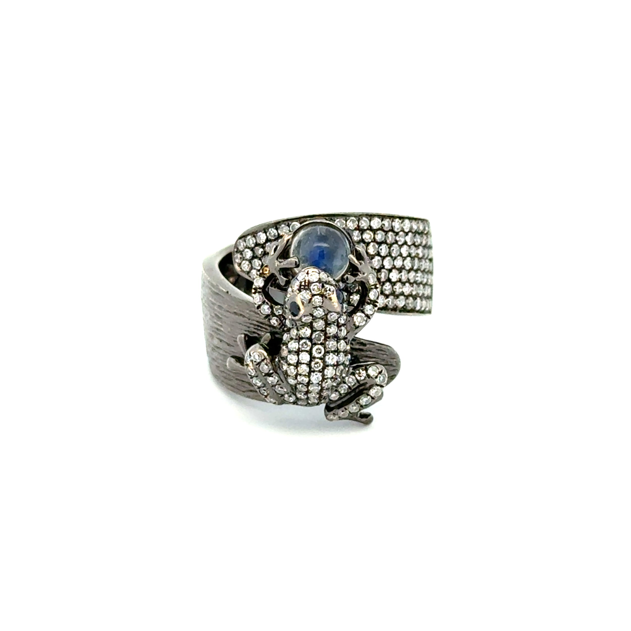 18K Blackened WG .87tcw Diamonds & .66ct Moonstone Frog Ring 12.7g, s6.5 18K Blackened WG .87tcw Diamonds & .66ct Moonstone Frog Ring 12.7g, s6.5