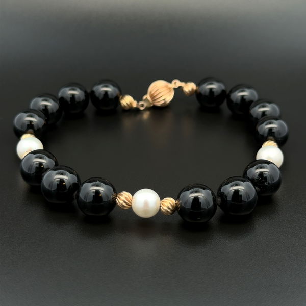 Closeup photo of 14K YG 9.75mm Round Onyx Bead, Pearl & Gold Bead Bracelet 20.2g, 8"