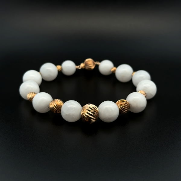 Closeup photo of 14K YG 11.75mm Round White Quartz Bead & Gold Bead Bracelet 27.0g, 8.25"