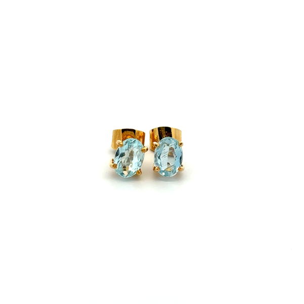 Closeup photo of 14K YG 7x5mm 1.00tcw Aquamarine Stud Earrings 1.6g