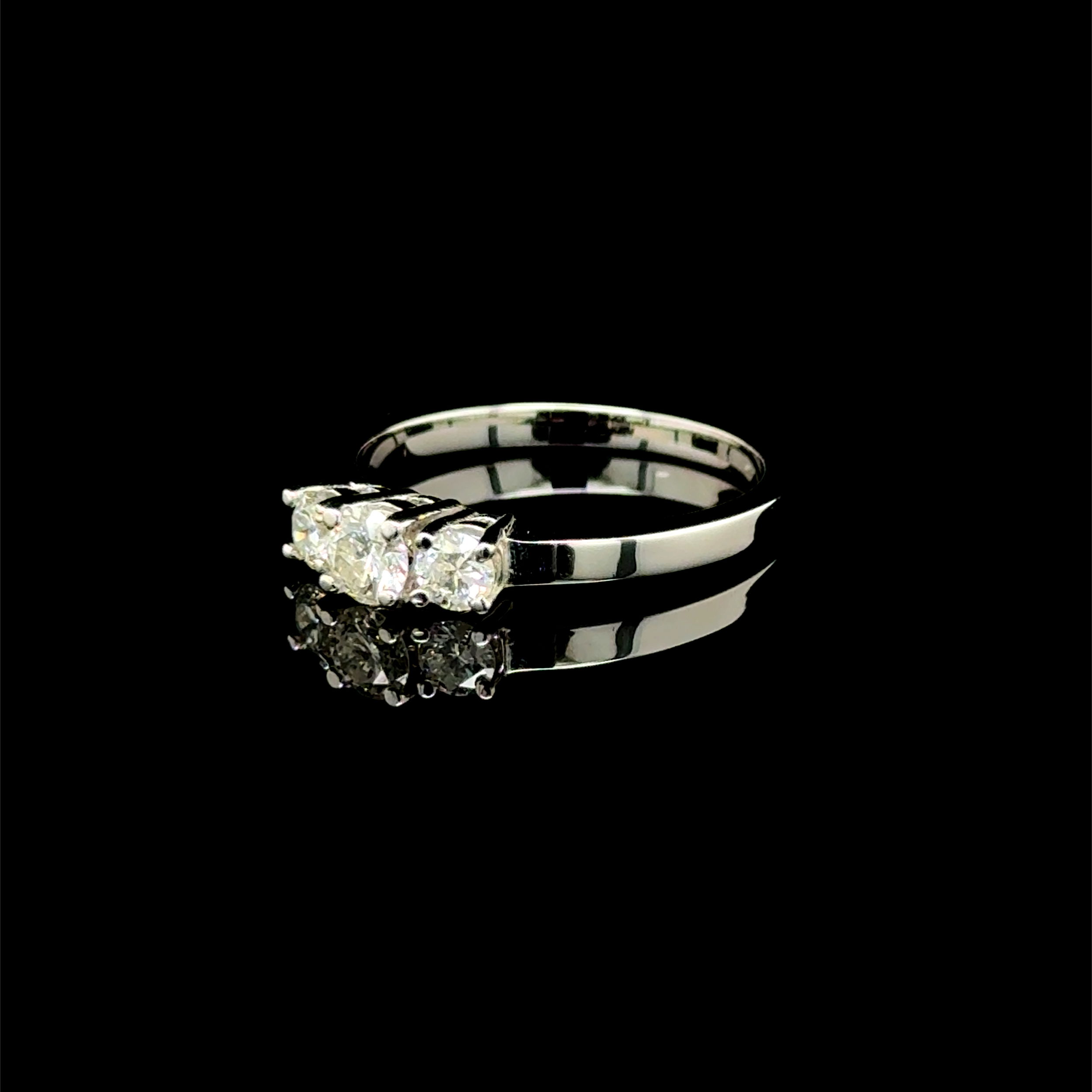 14K WG .55tcw RBC Diamond 3 Stone Ring 3.2g, s7 14K WG .55tcw RBC Diamond 3 Stone Ring 3.2g, s7