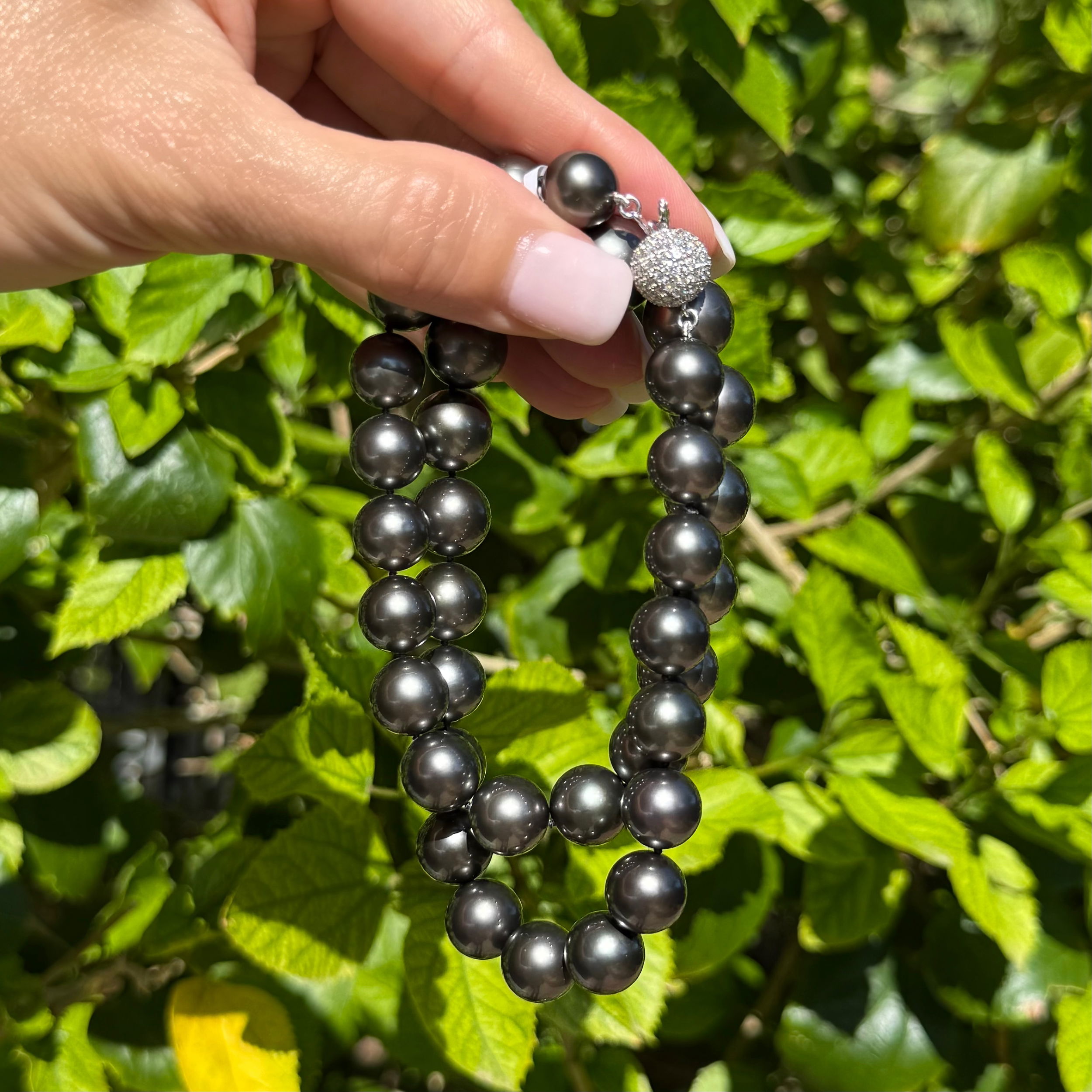 18K WG 14.4-11.1mm Gorgeous Tahitian Pearl Graduated Strand Necklace 92.6g, 18" 18K WG 14.4-11.1mm Gorgeous Tahitian Pearl Graduated Strand Necklace 92.6g, 18"