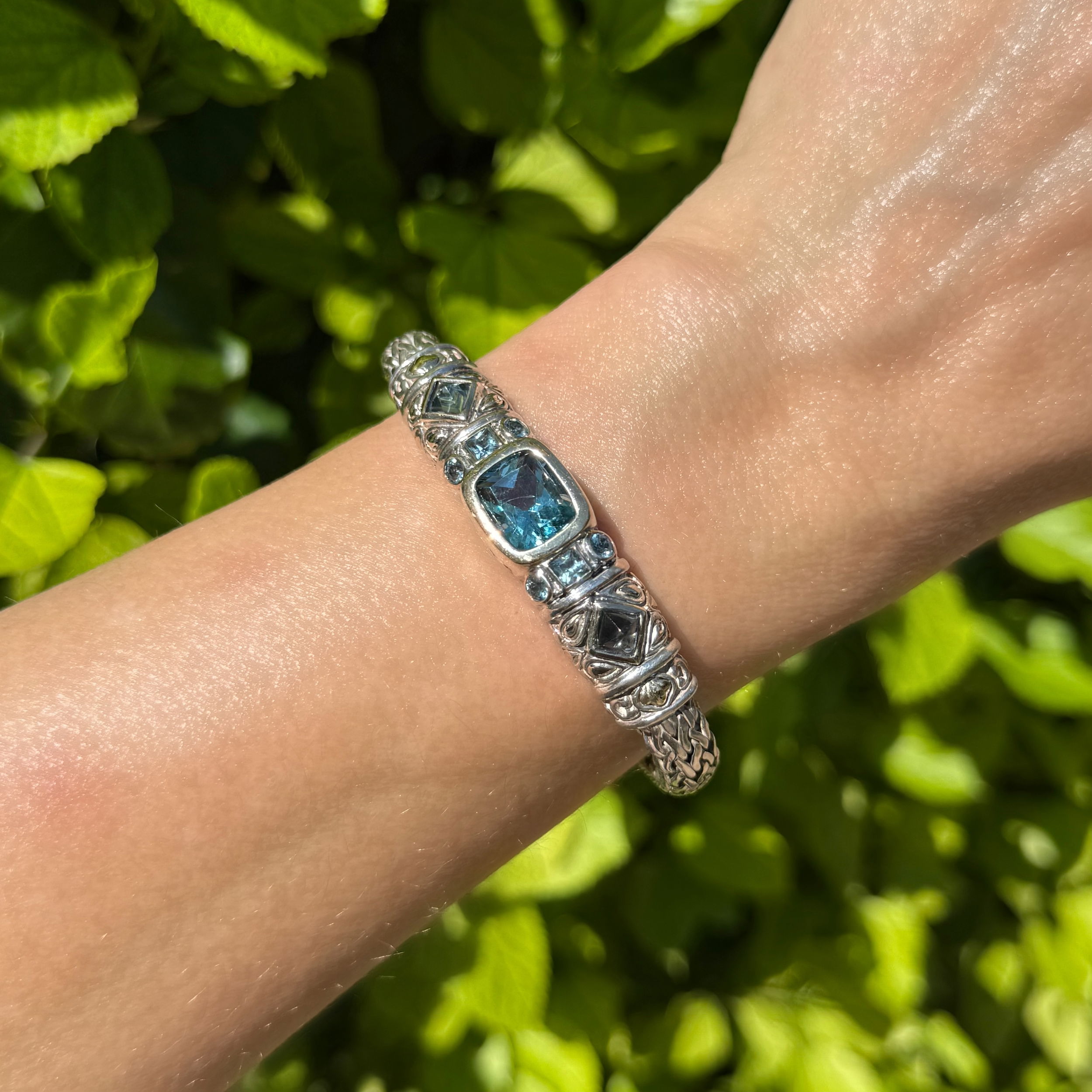 925 & 18K Yellow Gold JOHN HARDY Blue Topaz Bracelet 52.0g, 7.5"