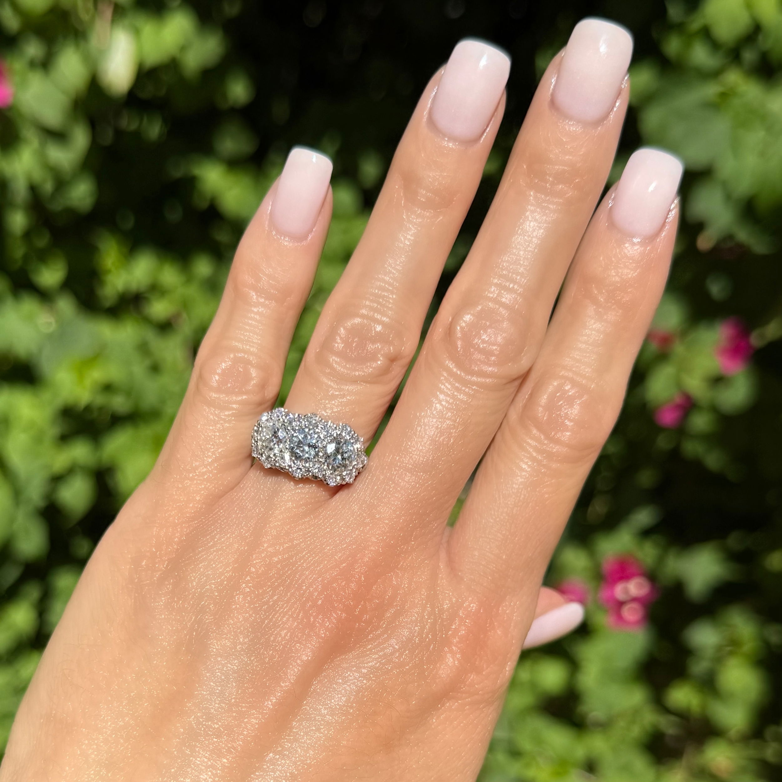 Platinum 2.53tcw OEC 3 Stone Diamond & Side Diamond Ring 6.5g, s6.75