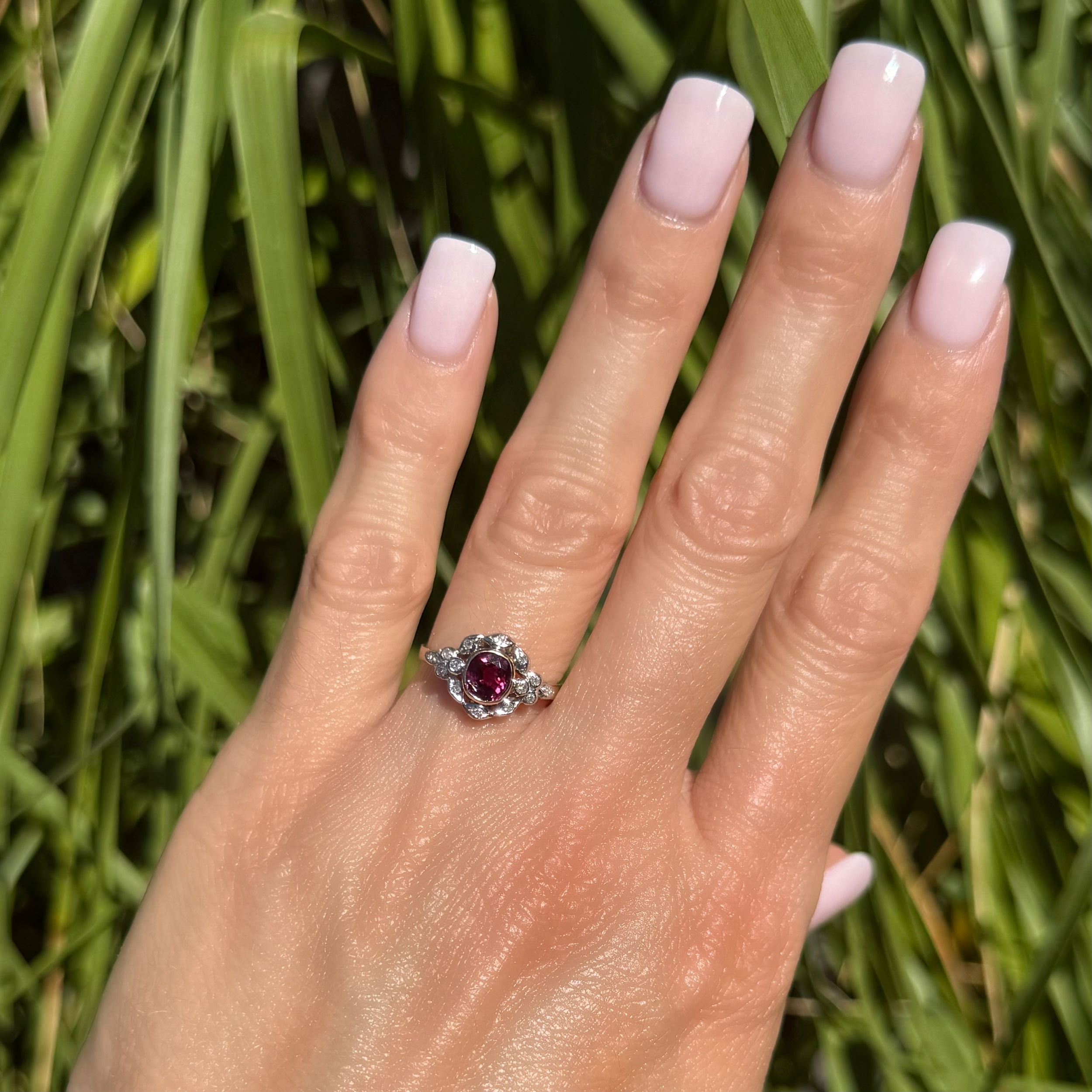 14K 2tone Edwardian Style .85ct Cushion Ruby & .10tcw Diamond Ring 2.6g, s6.25