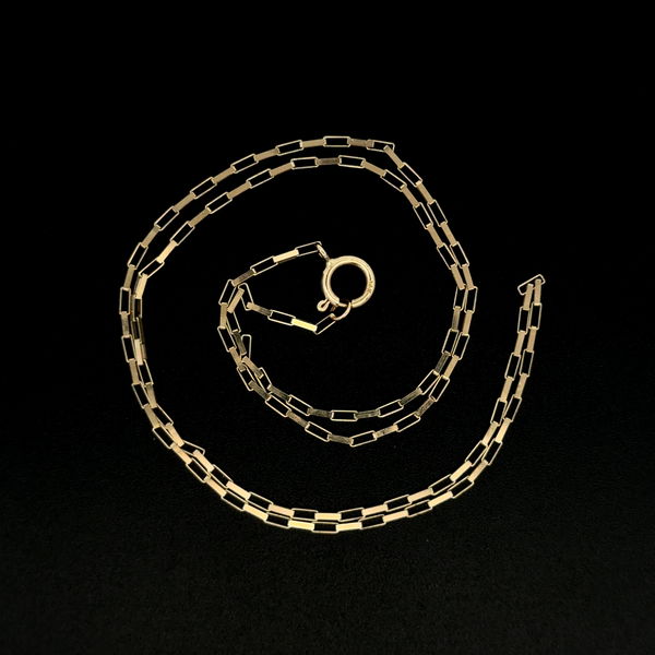 Closeup photo of 14K YG Open Paperclip Link Chain Necklace 2.7g, 18"