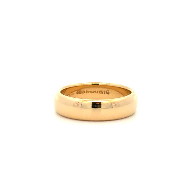 Closeup photo of 18K YG TIFFANY & CO c1999 5.9mm Round Gold Comfort Fit Band Ring 10.9g, s9.25