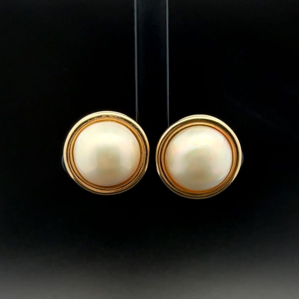 Closeup photo of 14K YG 16mm Round Mabe Pearl Earrings French Clips 10.0g, 21mm