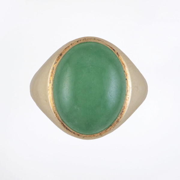 Closeup photo of 14K YG 15ct Green Apple Jade GIA# 2231878538 Ring 11.0g, s10.5