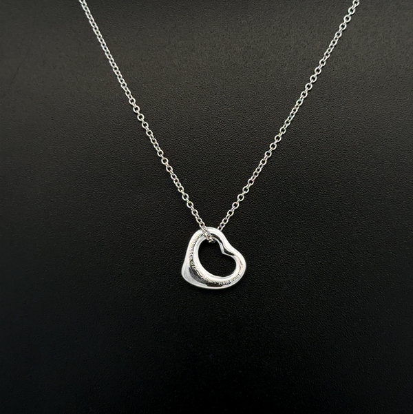 Closeup photo of Platinum TIFFANY & CO Elsa Peretti .02tcw Diamond Heart Pendant Necklace 4.0g, 16"