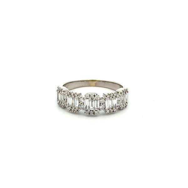 Closeup photo of 14K WG .75tcw Baguette & RBC Diamond Cluster Band Ring 3.5g, s7