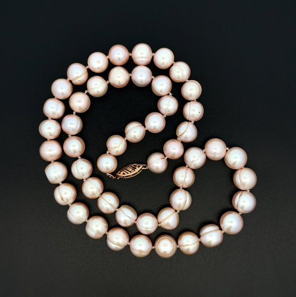 Closeup photo of 14K YG 8mm freshwater Pearl Strand Necklace 41.3g, 18"