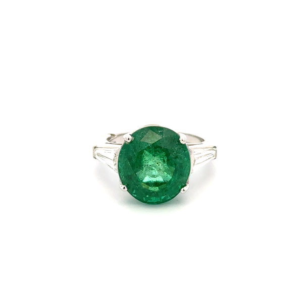 Closeup photo of Platinum 7.10ct Round Emerald & 1.10tcw Baguette Diamond c.1970 Ring 7.2g s-Adj.4.5-5.5