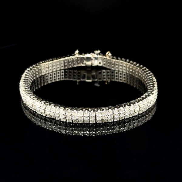 Closeup photo of 14K WG 3 Row 6.92tcw RBC Diamond Line Tennis Bracelet 23.9g, 7"