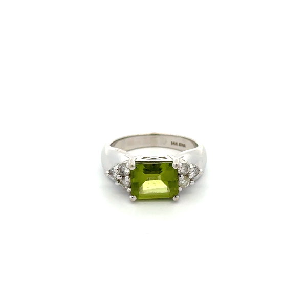 Closeup photo of 14K WG 2ct EC Peridot & .30tcw RBC Diamond Ring 7.9g, s7