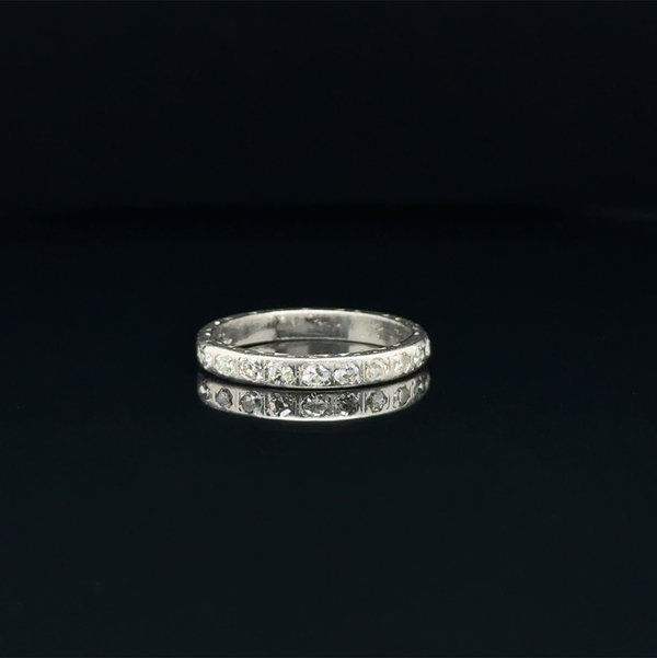 Closeup photo of Platinum Art Deco .20tcw Diamond Band Ring 2.8g, s4