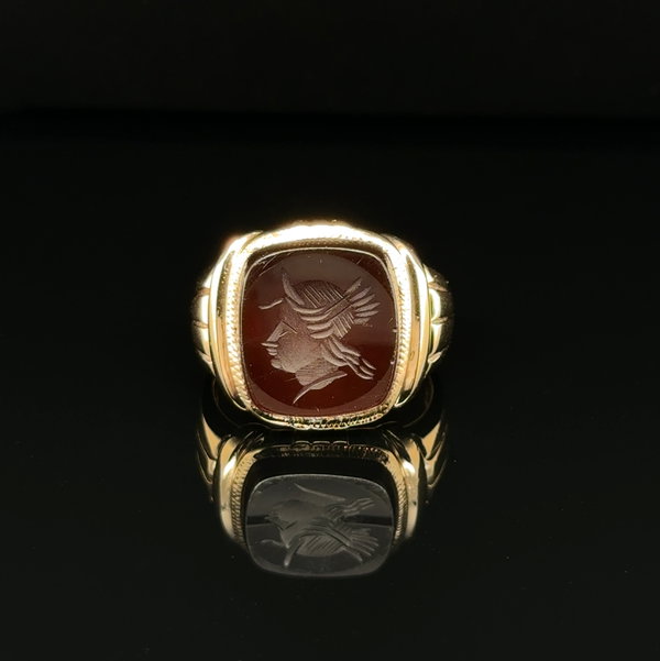 Closeup photo of 10K YG Victorian Gents Carnelian Intaglio Signet Ring 7.3g, s8.75