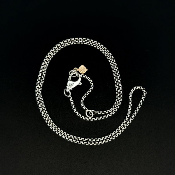 Closeup photo of 18K YG & 925 Sterling DAVID YURMAN Link Chain 6.8g, 17"