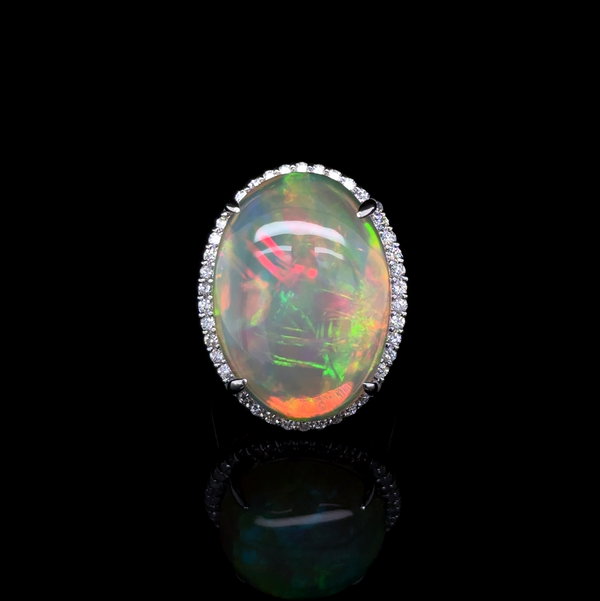 Closeup photo of Platinum 20.48ct Crystal Opal & .67tcw RBC Diamond Ring 16.7g, s8