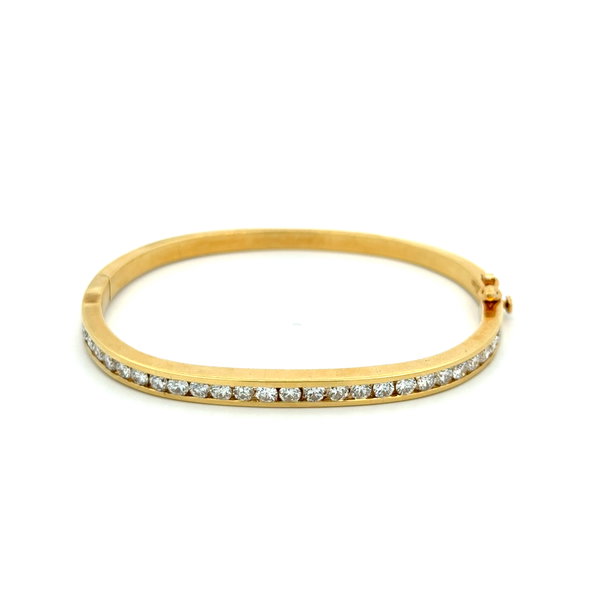 Closeup photo of 18K YG 2.00tcw RBC 25 Diamond Channel Set Bangle Bracelet 21.6g