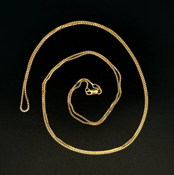 Closeup photo of 14K YG Box Chain Necklace 3.3g, 30"