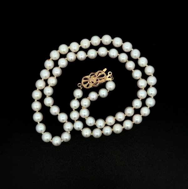 Closeup photo of 14K YG Mikimoto for Gordon's 5.65mm Pearl Necklace 17.5g, 16"