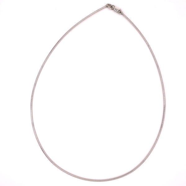 Closeup photo of 14k white gold italian 1.4mm thin omega chain necklace 7.3g, 16"65447tpuna