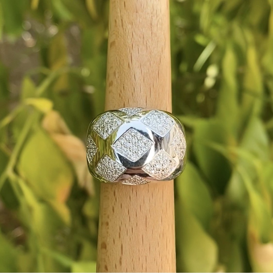18K WG Dome Design Pave Diamond Ring .80tcw 18.3g, s7.5