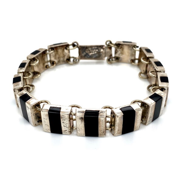 Closeup photo of 925 Sterling Onyx link Bracelet 26.1