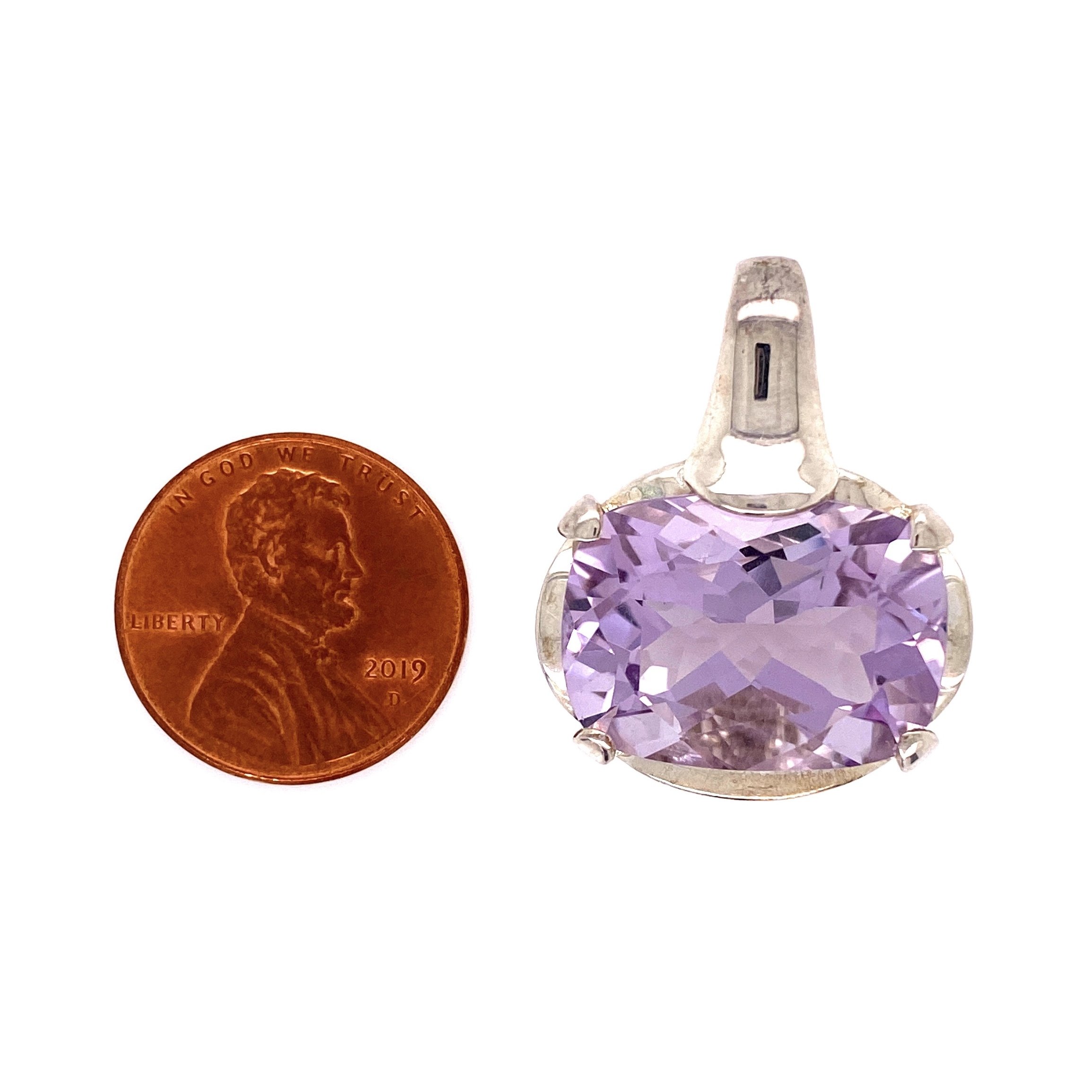925 Sterling 20ct Lilac Amethyst Pendant 8.8g