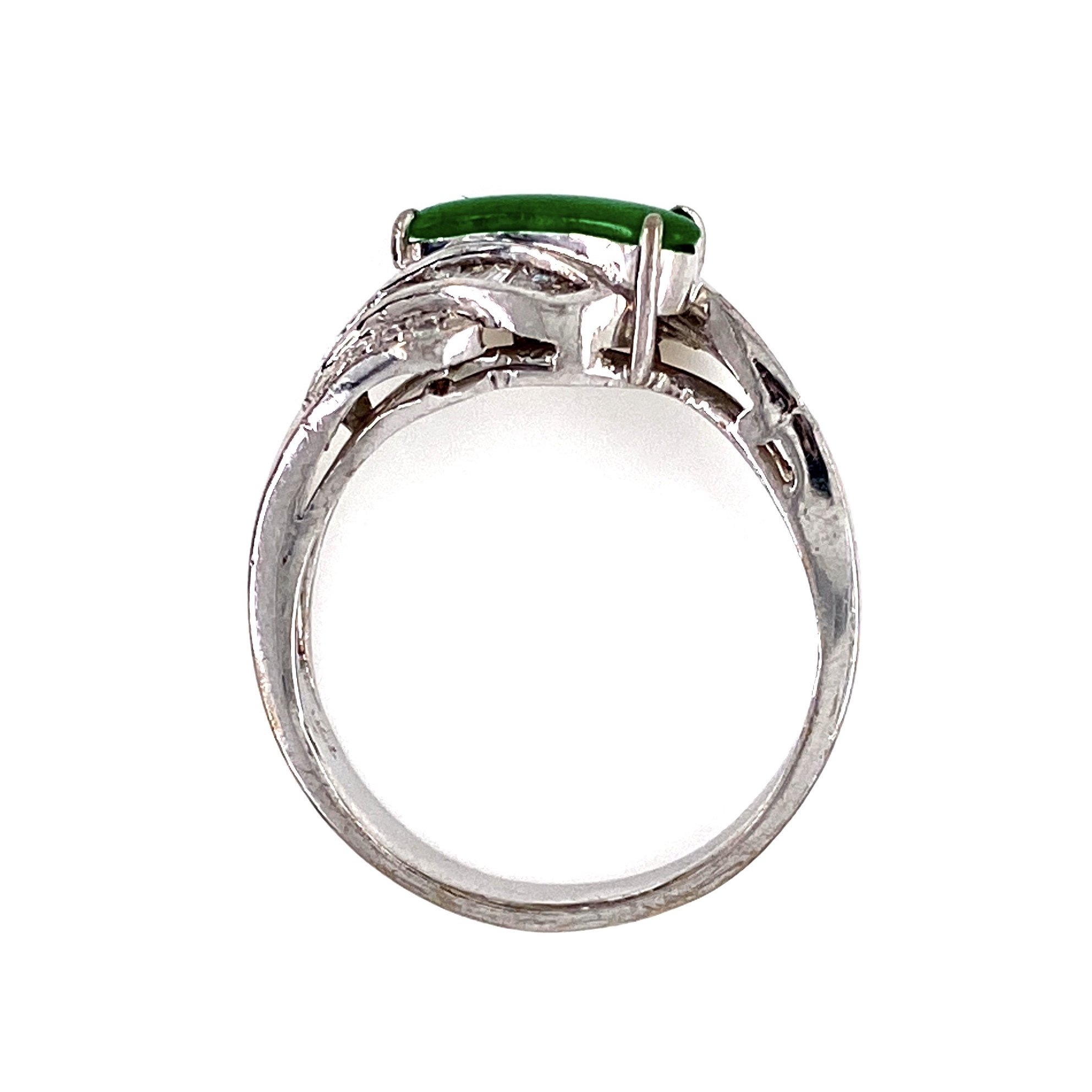 18K WG 1950's Jade & .45tcw Diamond Ring 4.9g, s6