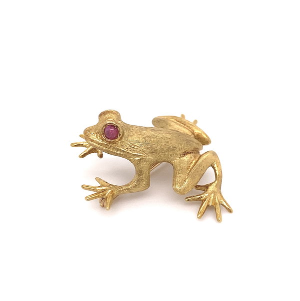 Closeup photo of 18K YG J Cooper Frog Brooch Ruby Eyes 11.9g, 1.25"