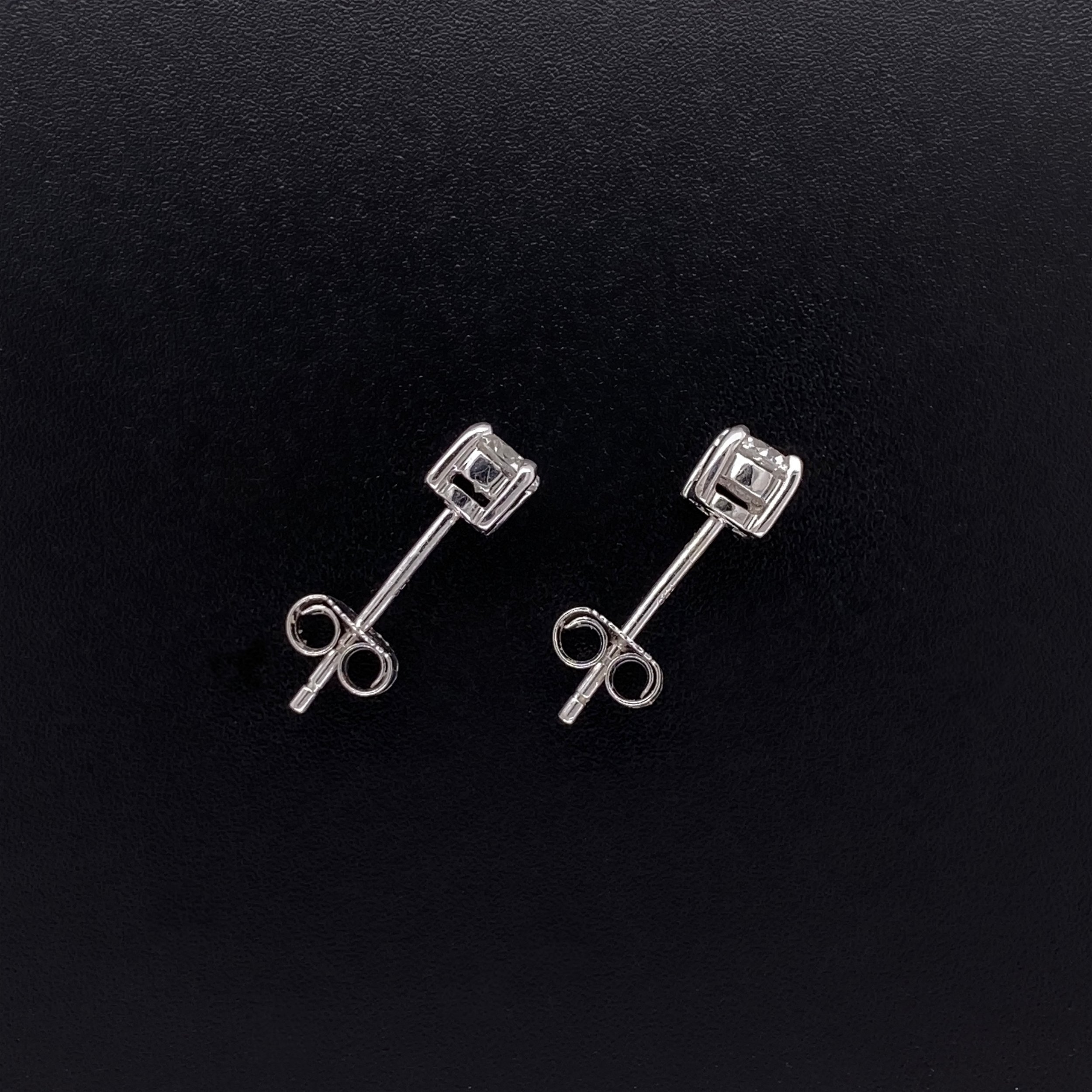 .46tcw Diamond Stud Earrings G-VS1 in 18K WG 1.0g
