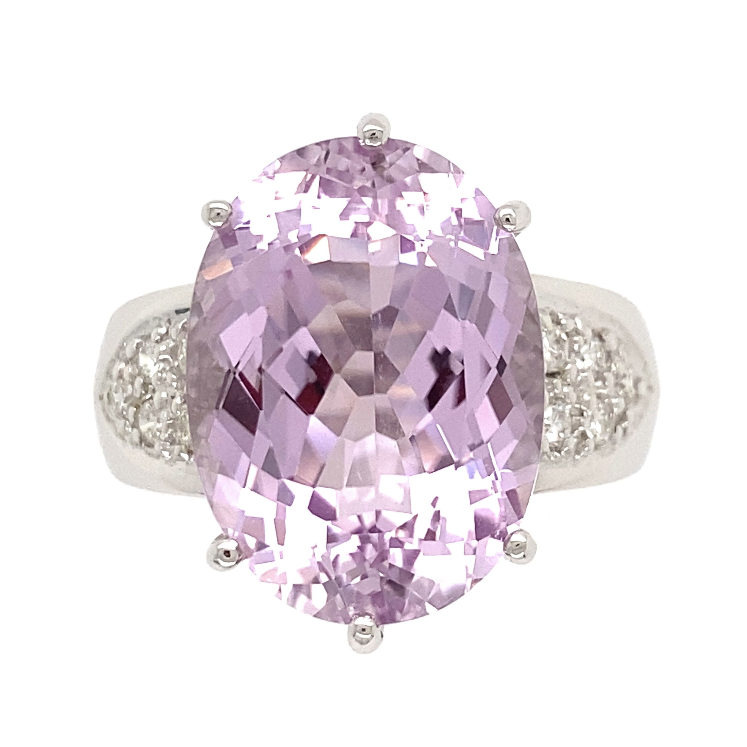 18K WG 15.97ct Oval Kunzite & .26tcw Diamond Ring 15.6g, s7