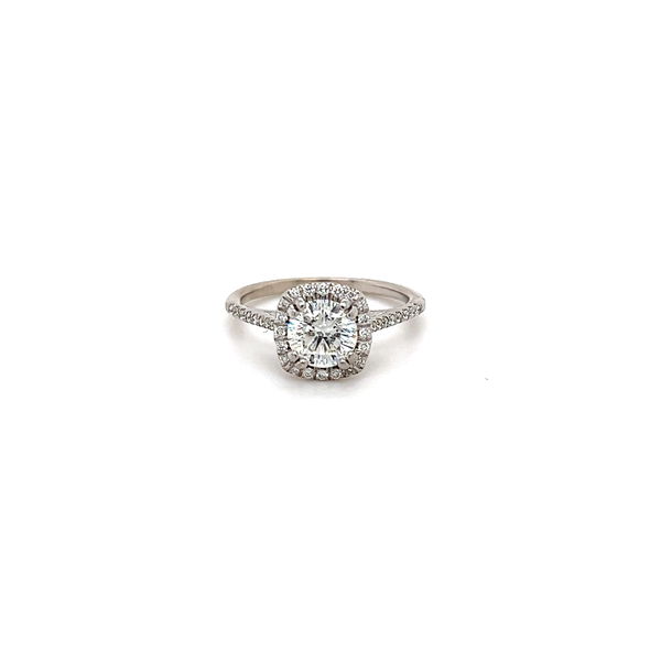 Closeup photo of 14k White Gold .90ct Diamond Ring