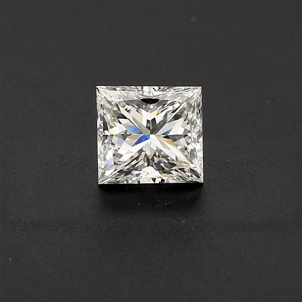 Closeup photo of 0.90ct Princess Cut Diamond, VS2-I -GIA/E