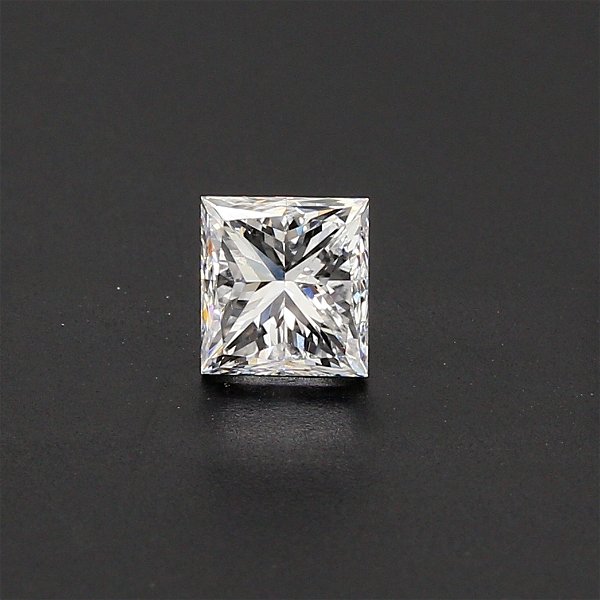 Closeup photo of 0.67ct Princess Cut Diamond, SI1-E