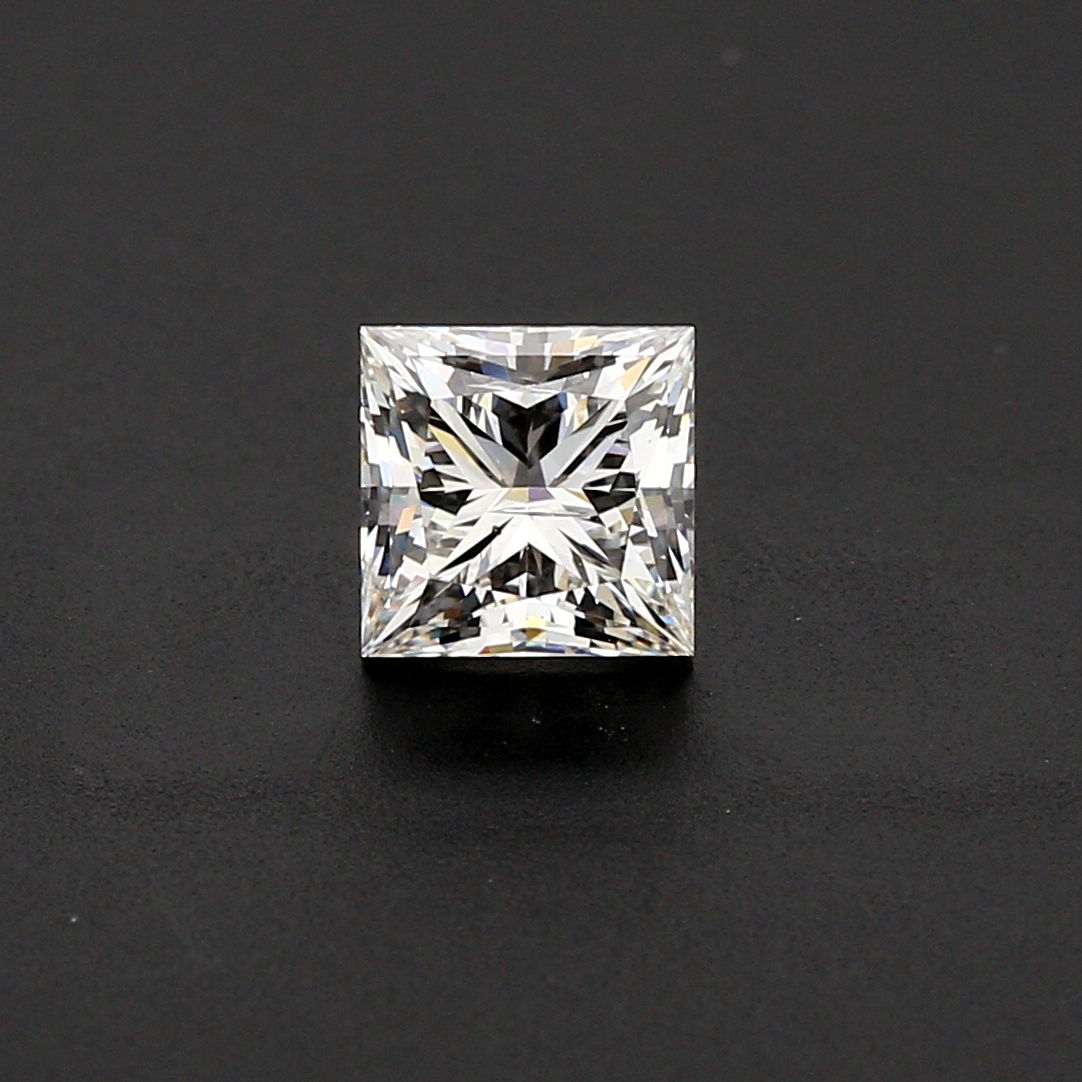 .86ct Princess Cut Diamond SI2-H