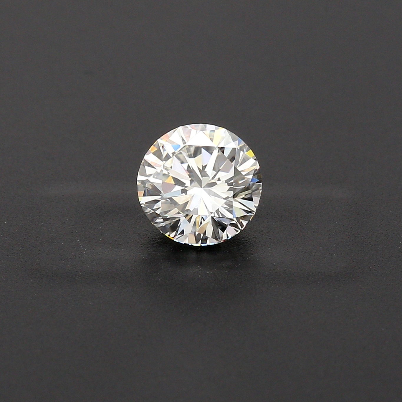 1.04ct Round Brilliant Cut Diamond, VVS2-H -GIA 1.04ct Round Brilliant Cut Diamond, VVS2-H -GIA