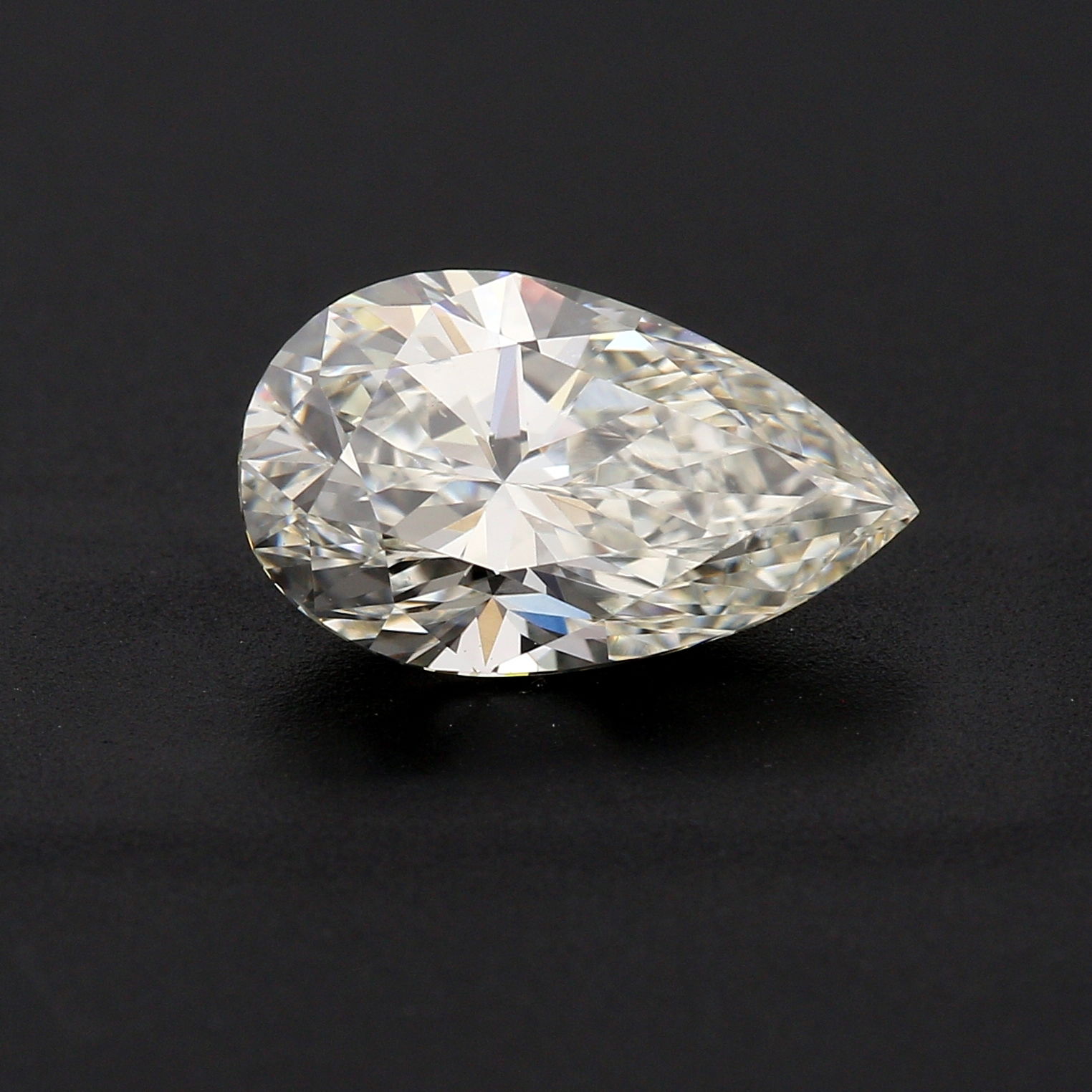 1.21ct Pear Shape Cut Diamond, VS2-J -GIA/E 1.21ct Pear Shape Cut Diamond, VS2-J -GIA/E