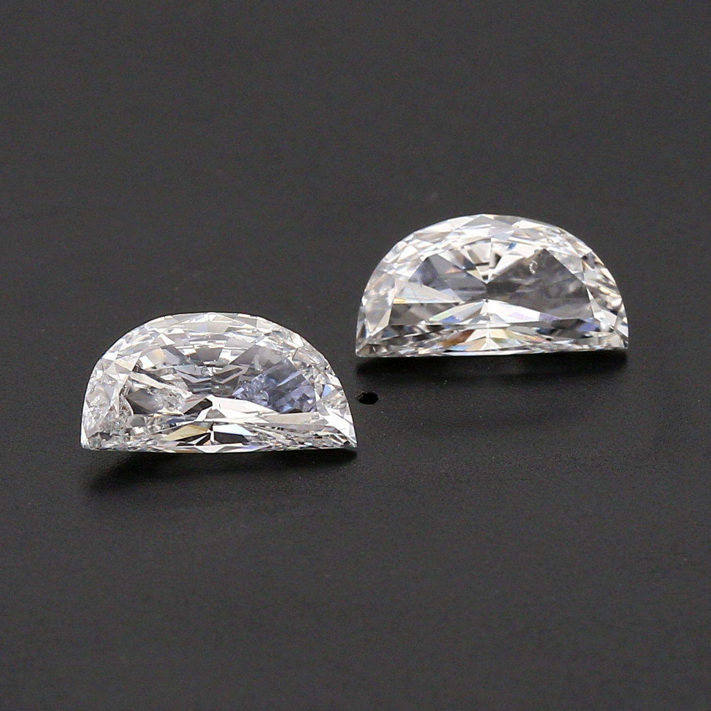 1.26ct Halfmoon Cut Diamond M/P, SI1-F 1.26ct Half Moon Cut Diamond M/P, SI1-F