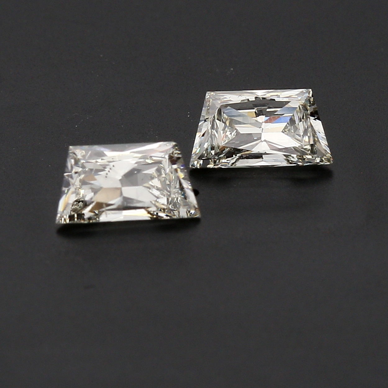 1.16tw BC Trap Cut Diamond M/P, VS2-J 1.16tw BC Trap Cut Diamond M/P, VS2-J